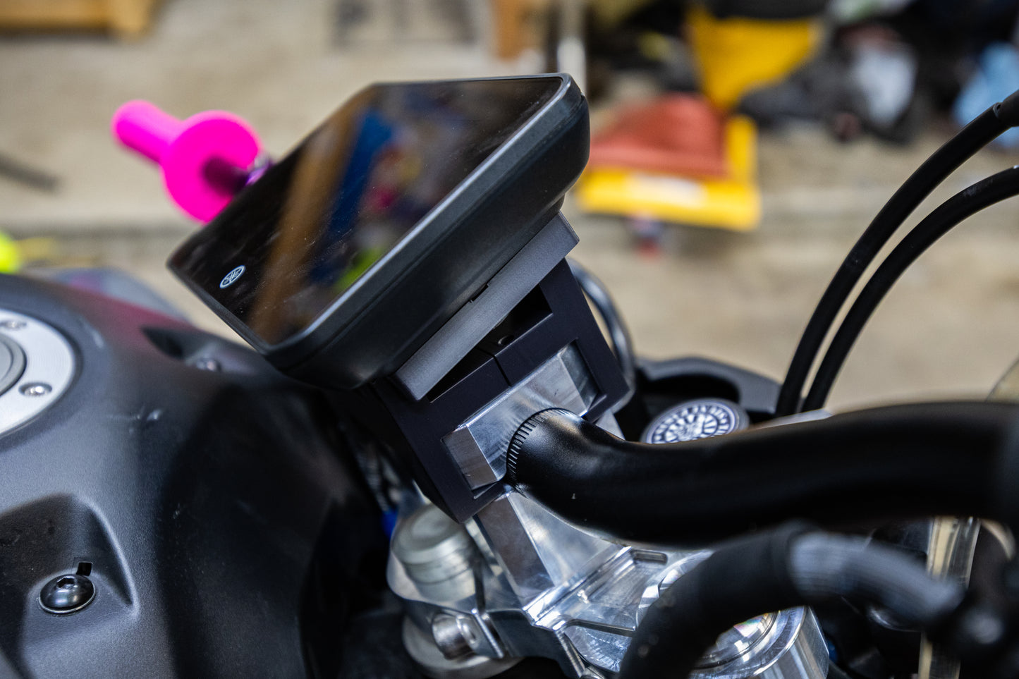 2023-2024 MT07 Dash Mount for Outlaw Triple